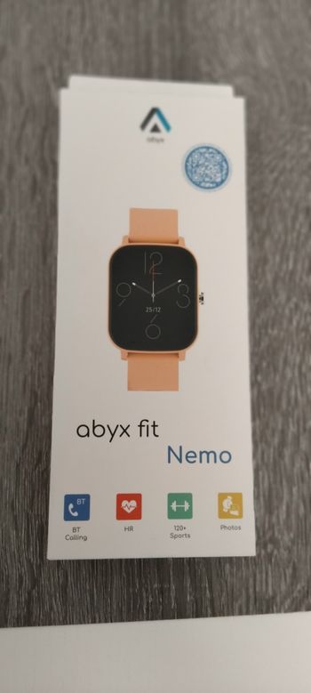 Montre connectee abyx fit nemo rose neuve