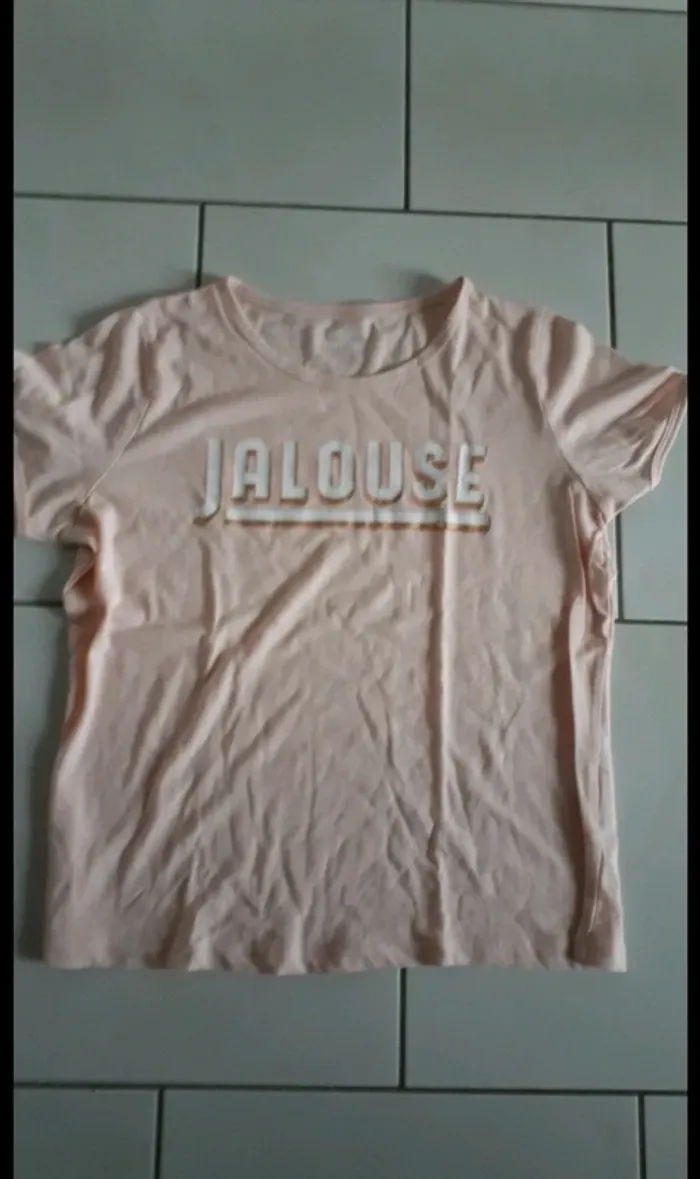 Tee-shirt"cache cache"taille 2
