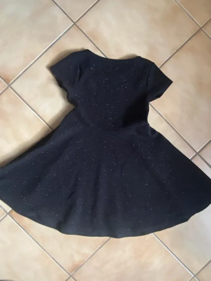 Robe fille 8 ans - photo numéro 2