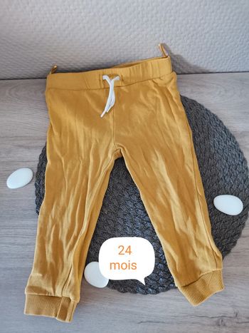 Jogging jaune moutarde 2 ans