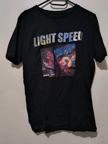 T-shirt clock house