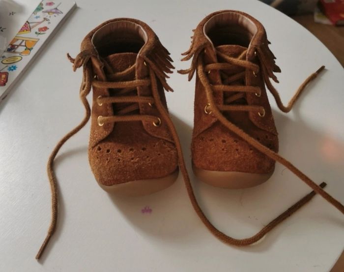 Chaussure bébé - photo numéro 2