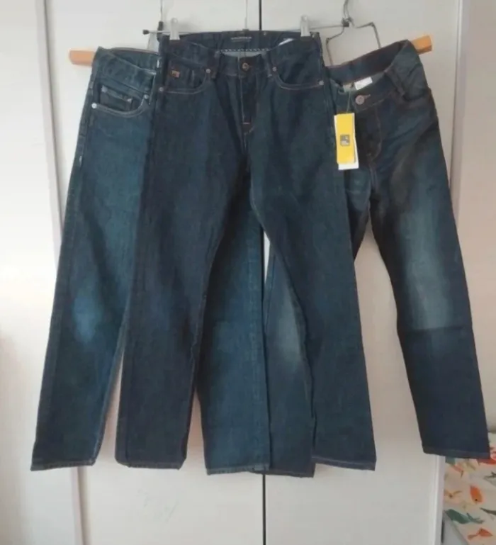 Lot de 3 jeans garçons t 10ans neuf - photo numéro 2