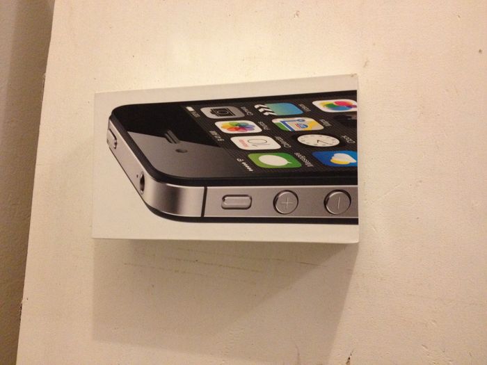 IPhone 4S 8 go pour pièces détachées avec boite et coque - photo numéro 2