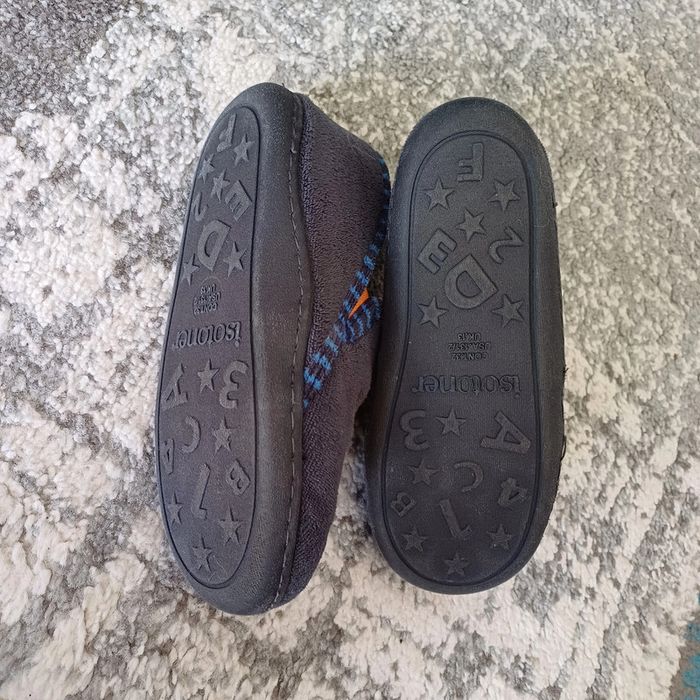 Chaussons taille 32 Isotoner - photo numéro 2