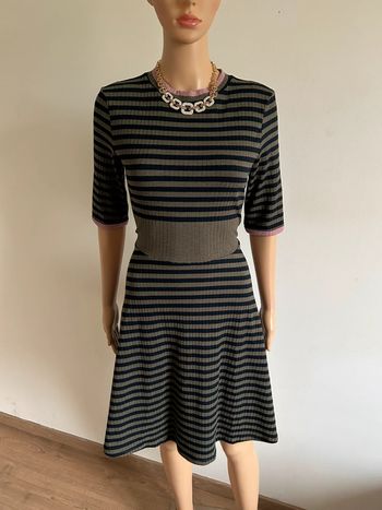 Robe kaki et noire neuve à manches courtes Esprit taille française L (valeur 50€)