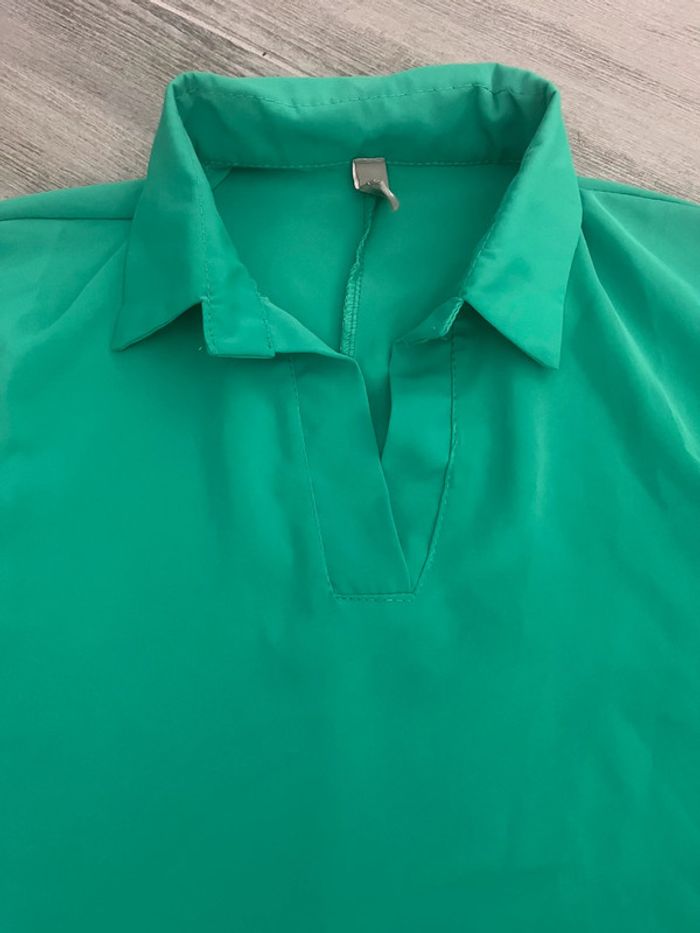 Haut MC avec col vert taille L - photo numéro 2