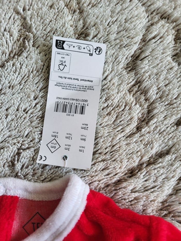 Pyjama velours 6 mois fille avec bonnet NEUF - photo numéro 3