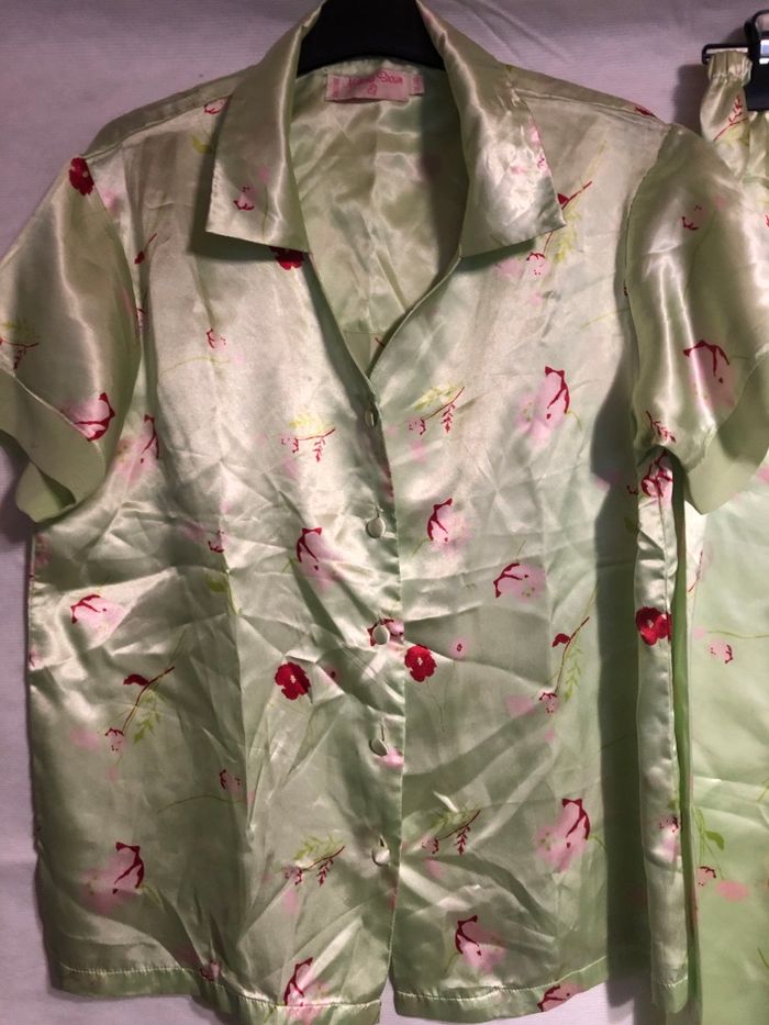 Ensemble de nuit femme 46/48 - photo numéro 2