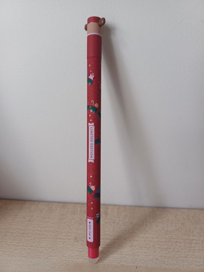 Stylo Legami édition limitée Noël 2025 (neuf) - photo numéro 2