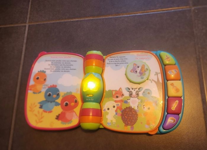 Super livre enchanté Vtech - photo numéro 3