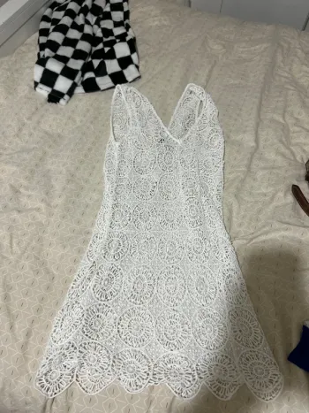 Robe en dentelle calzedonia