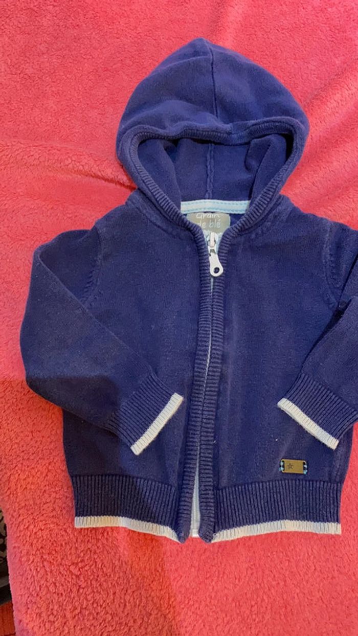 Jeans et gilet - photo numéro 2