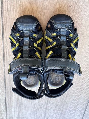 Sandales Geox jaune vert / marine 25