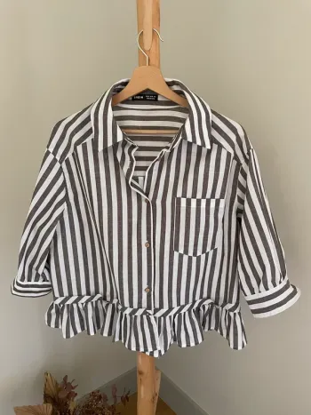 Chemise rayée marron et blanc