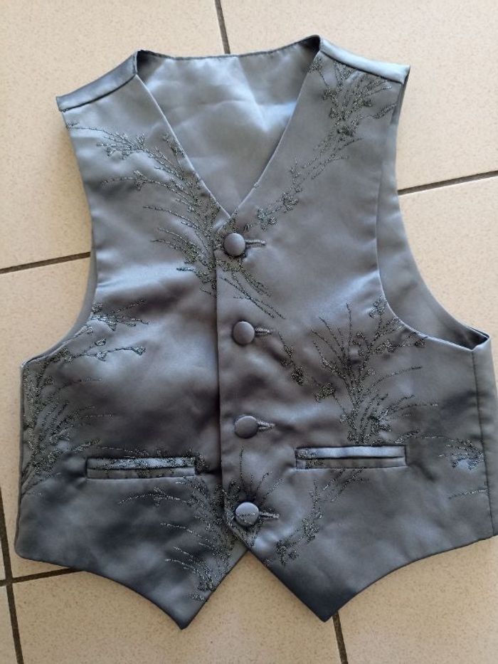Gilet de soirée gris taille 4 ans
