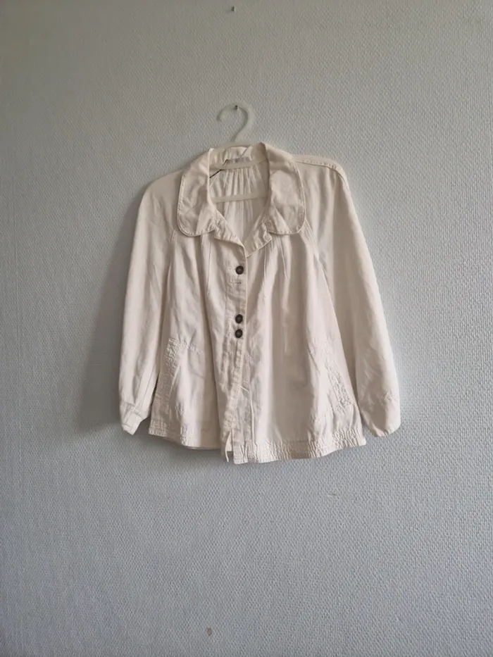 Veste blanche - photo numéro 3