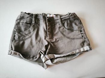 Short gris foncé name it 10 ans