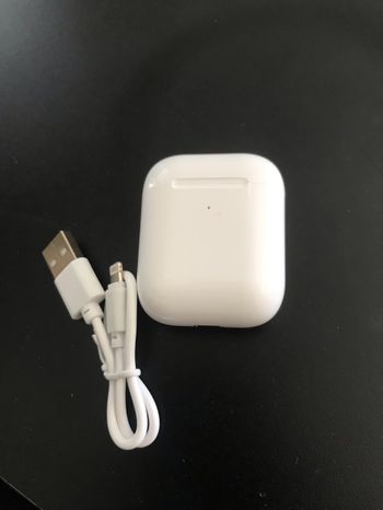 AirPods