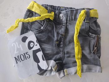 Short taille 24 mois