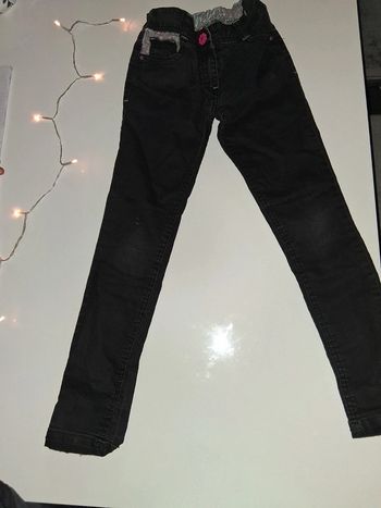 Pantalon noir avec détails rose fuschia et nœuds Orchestra