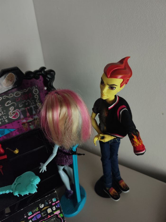 Monster high Abbey et Thomas cramé - photo numéro 6