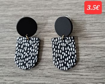 a vendre boucles d'oreilles