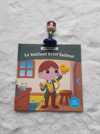 Livre le vaillant petit tailleur