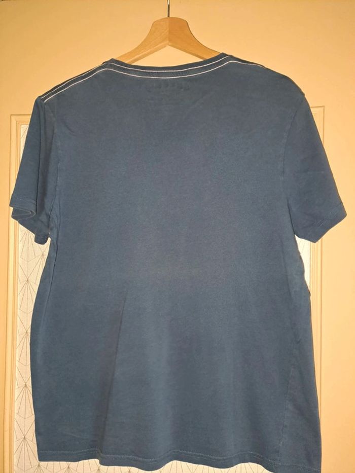 Lot de 3 T-shirts homme L avec qqs défauts voir photo et légère décoloration de pliage - photo numéro 8