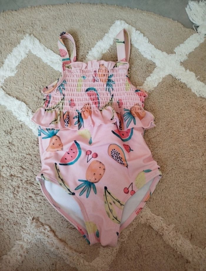 Maillot de bain Bb fille rose Primark 24 mois