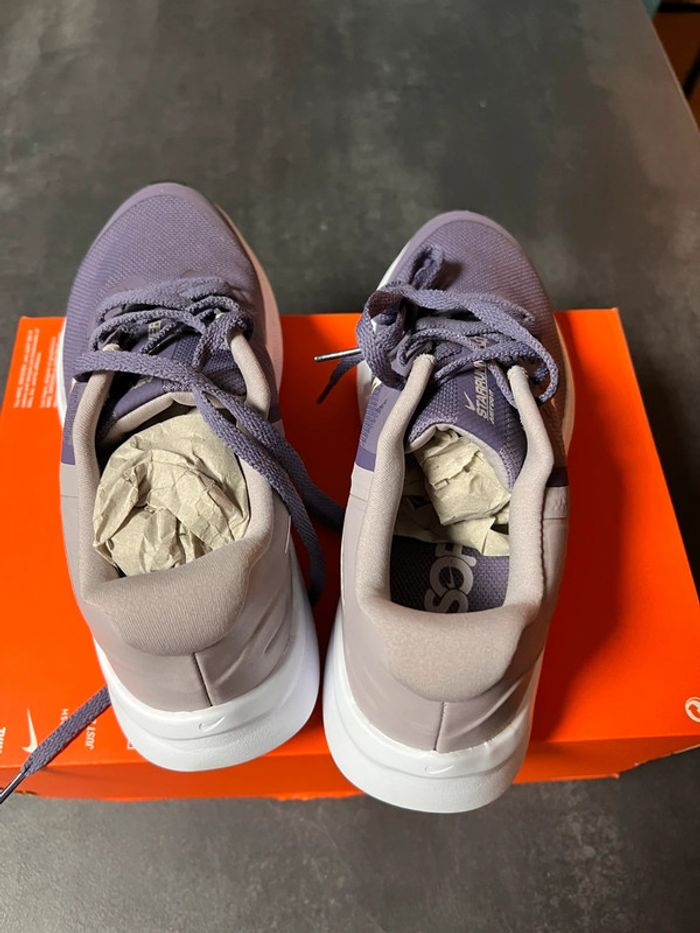 Basket Nike femme taille 36.5 - photo numéro 6