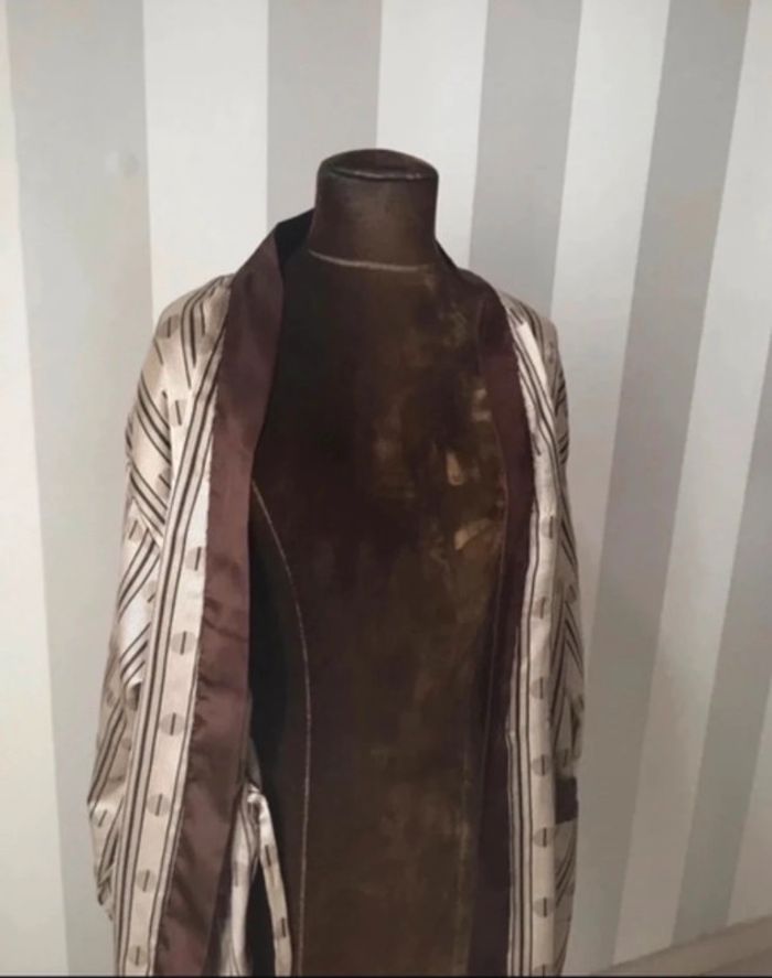 Très jolie Robe de chambre vintage taille 38 - photo numéro 4