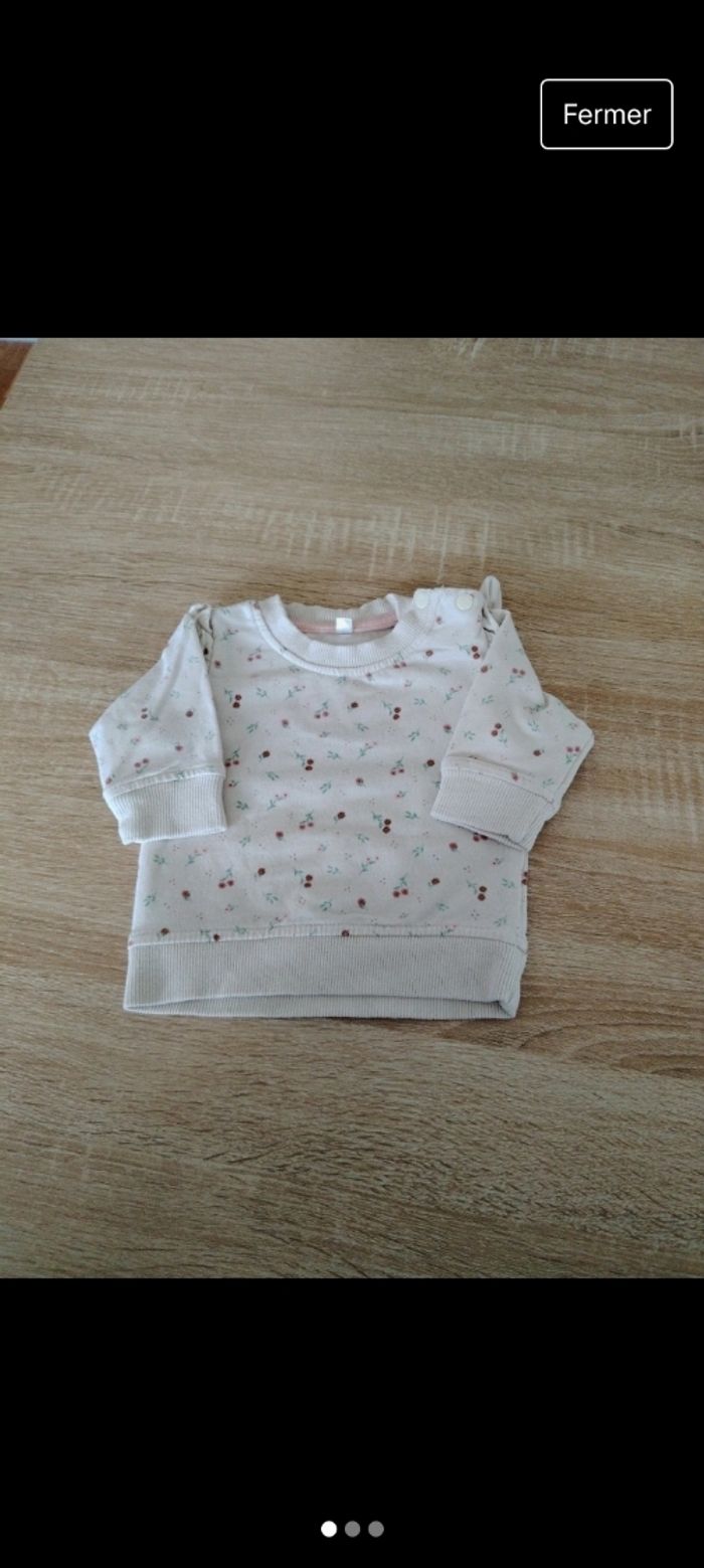 Pull bébé fille