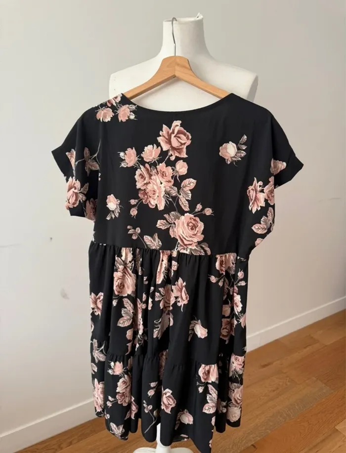 Robe d’été fleurie S/M - photo numéro 3