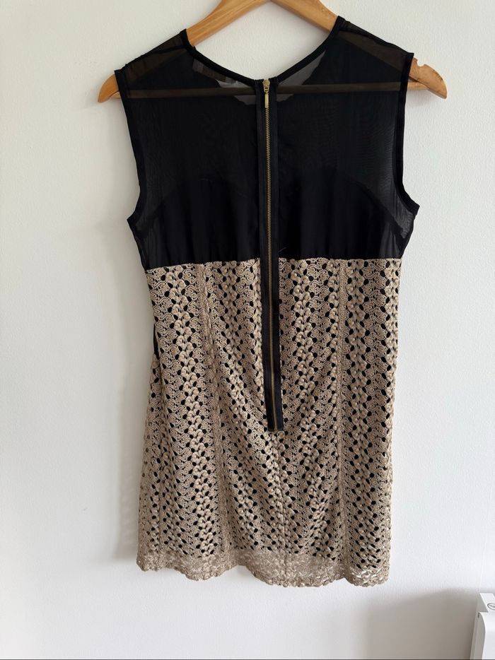 Robe chic dorée noir transparence taille 38 M - photo numéro 4