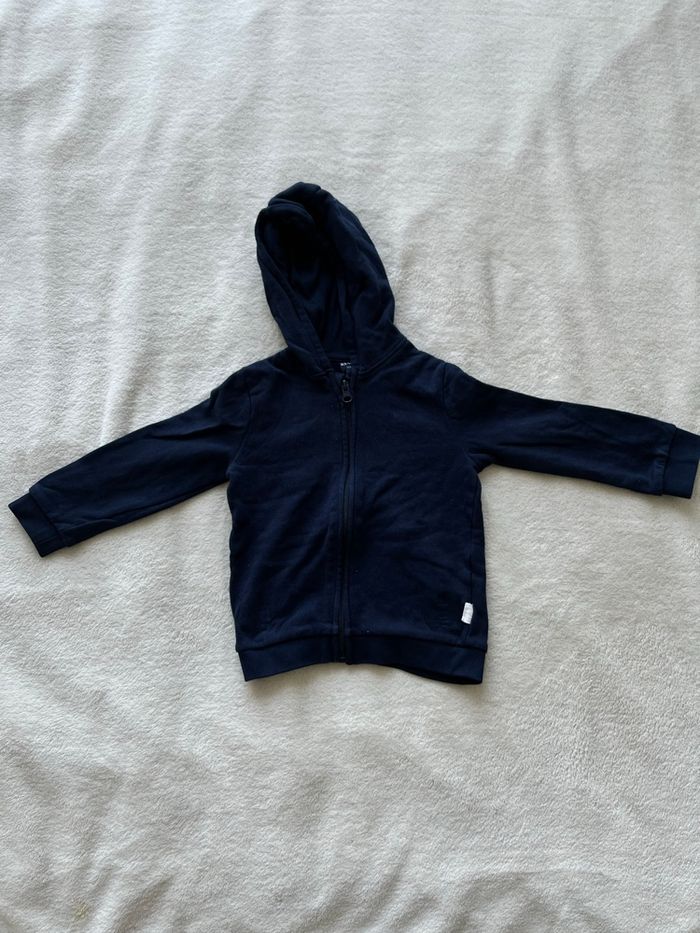 Sweat à capuche Kiabi 36 mois - photo numéro 2