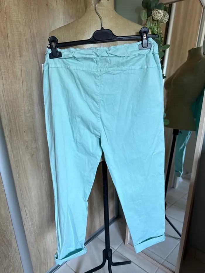 Joli couleur pour ce pantalon magique femme - photo numéro 3