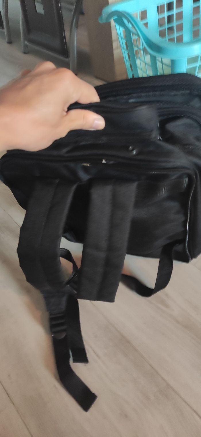 Sacoche réservoir moto excellent état - photo numéro 2