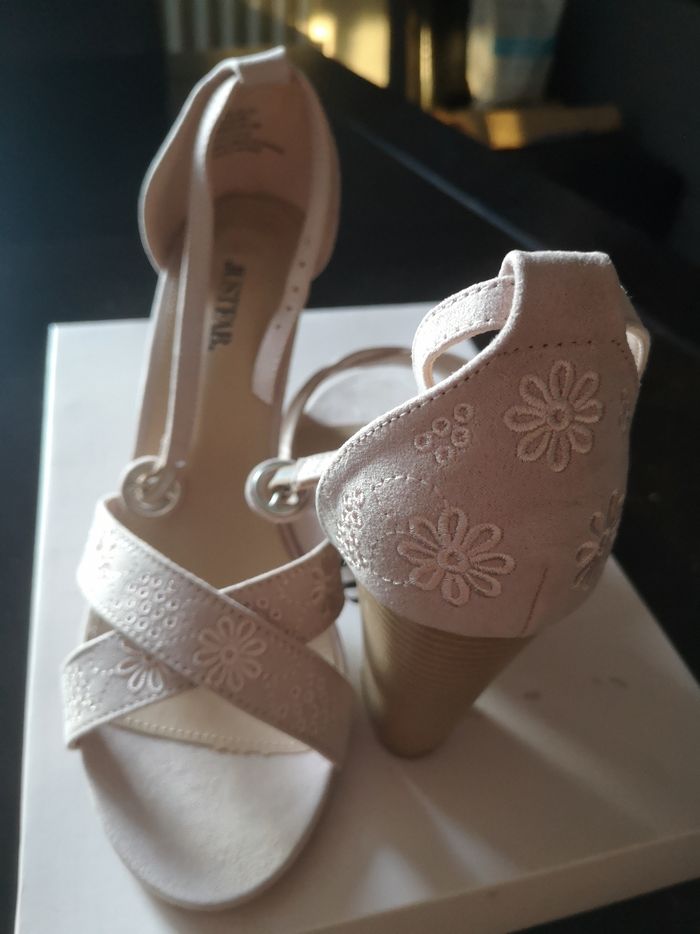 Sandales rose poudré - photo numéro 2