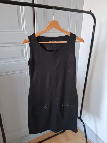 Robe noire effet python - Ici et maintenant - 36/S