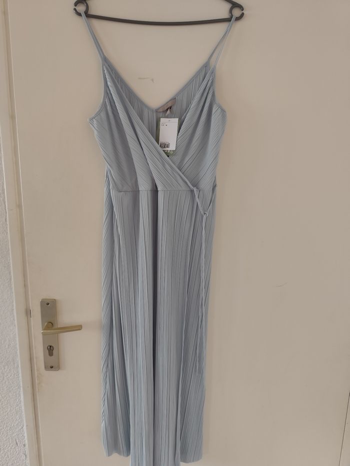 Robe neuve bleue ciel - photo numéro 2