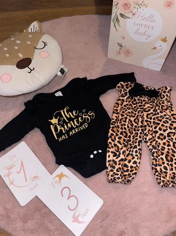 Ensemble body et pantalon SHEIN 1-3mois