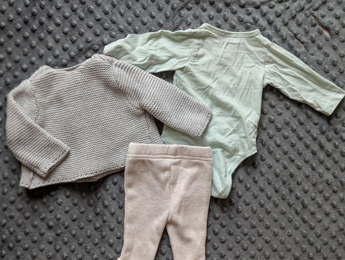 Lot Bébé 3 Pièces : Gilet Maille TAO, Body Croisé & Pantalon, Taille 1 Mois - photo numéro 6