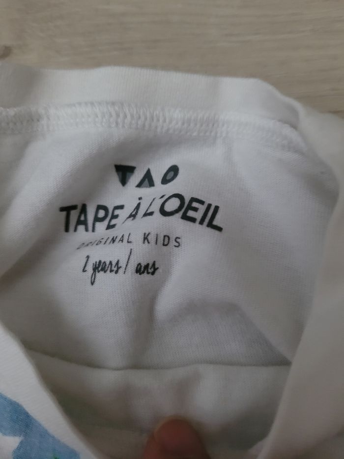 T shirt tape a l oeil 2 ans - photo numéro 2