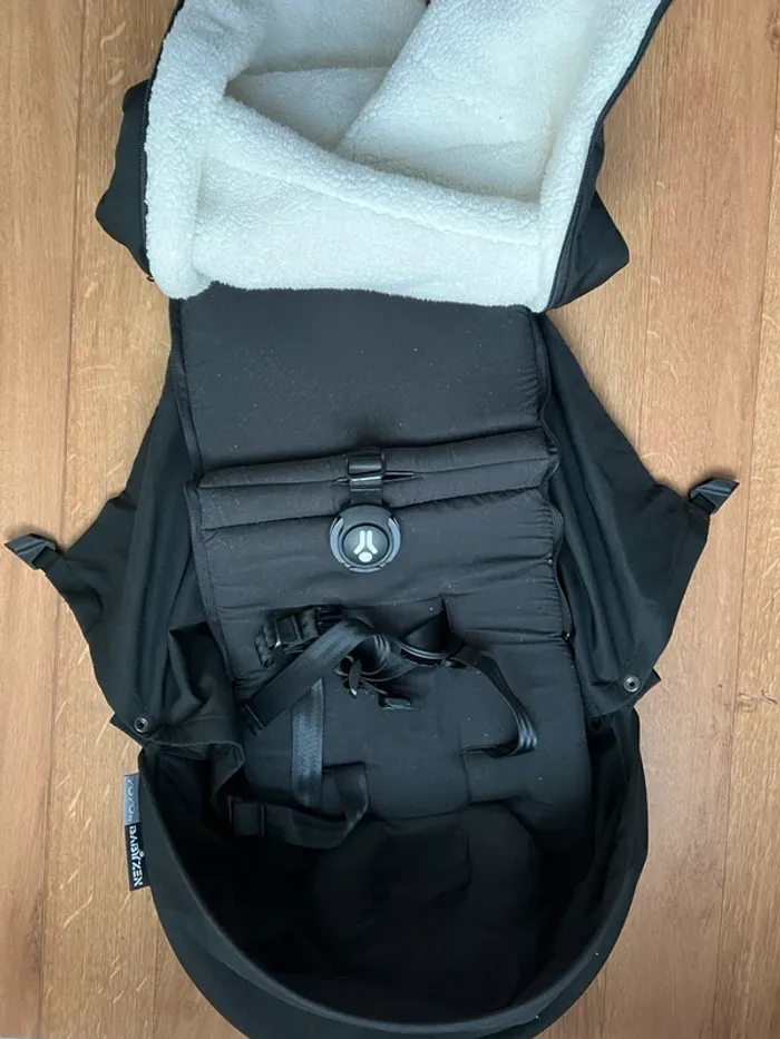 Pack Babyzen 0-6 mois et ses adaptateurs - photo numéro 6
