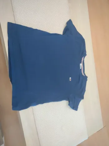 Tee shirt marine tommy Hilfiger 16 ans court