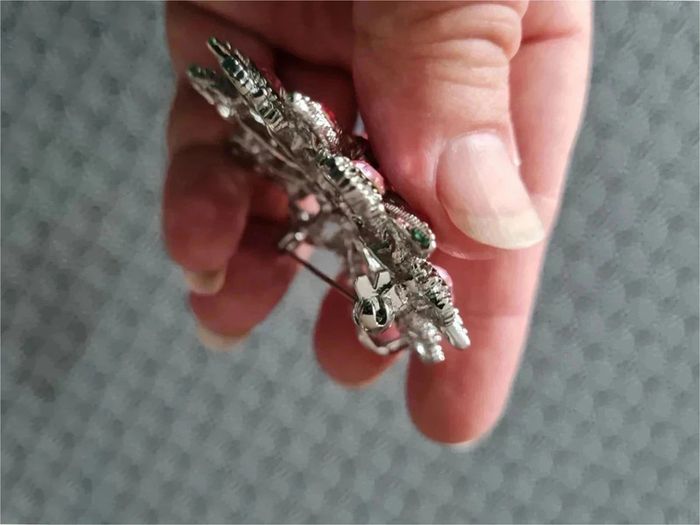 Broche rosace strassrose clair - photo numéro 4