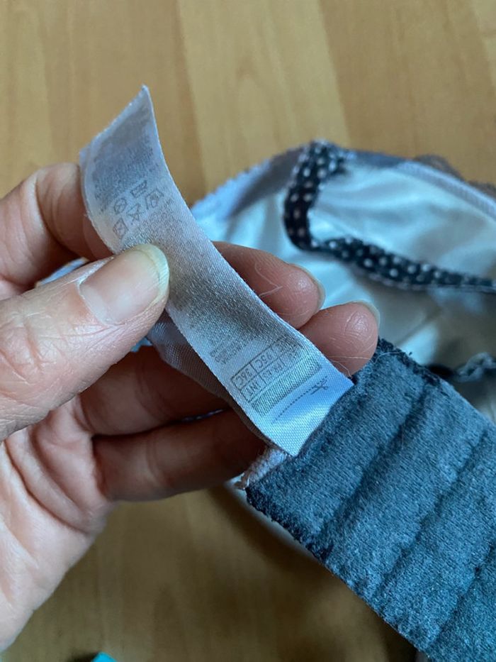 Soutien gorge Censored Taille 80 C =95C FR - photo numéro 4