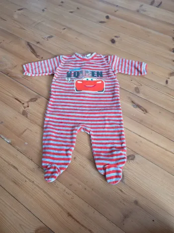 Pyjamas cars 6 mois.