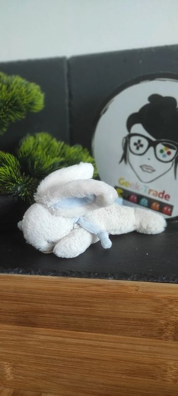 Lapin blanc bleu Bonbon 18 cm doudou et compagnie peluche allongé Noeud Fourrure